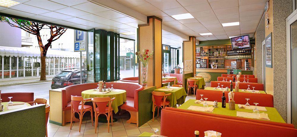 Hotel Storione Lido di Jesolo Eksteriør bilde