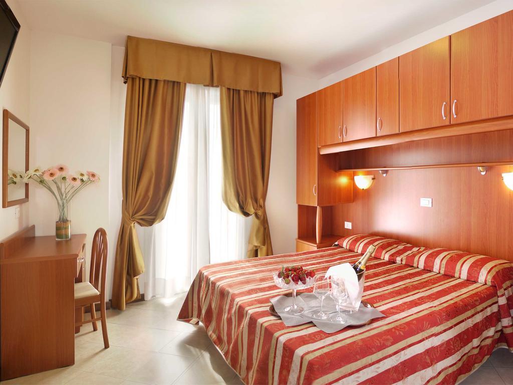 Hotel Storione Lido di Jesolo Eksteriør bilde