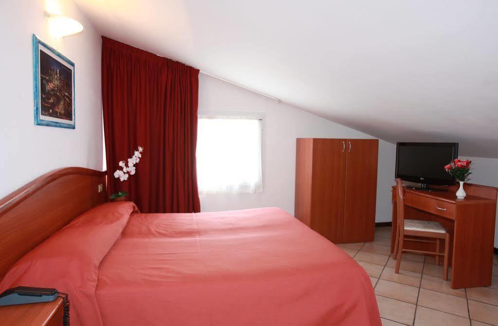 Hotel Storione Lido di Jesolo Eksteriør bilde