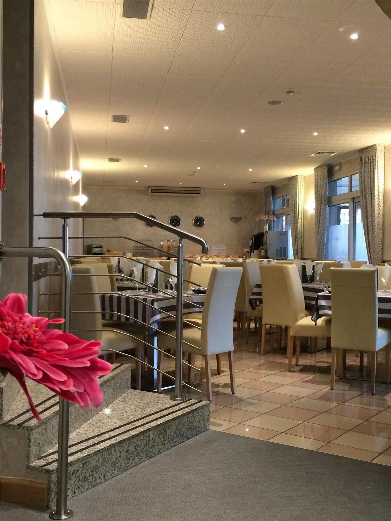 Hotel Storione Lido di Jesolo Eksteriør bilde
