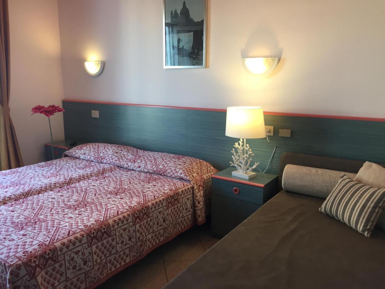 Hotel Storione Lido di Jesolo Eksteriør bilde
